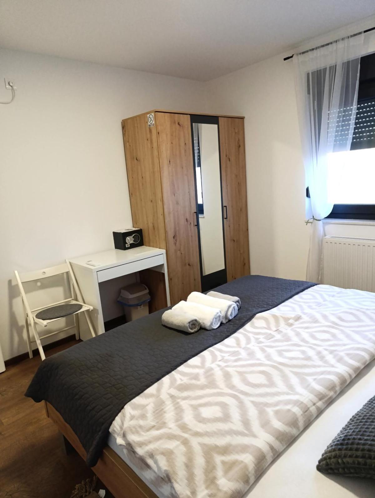 Kraljeva Hiza - Apartmani I Sobe Kralj Sveti Martin Na Muri Habitación foto